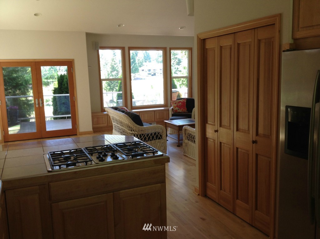 1260 East Old Ranch Road Allyn, WA 98524 - Photo 8 of 18 Gallery Image 8