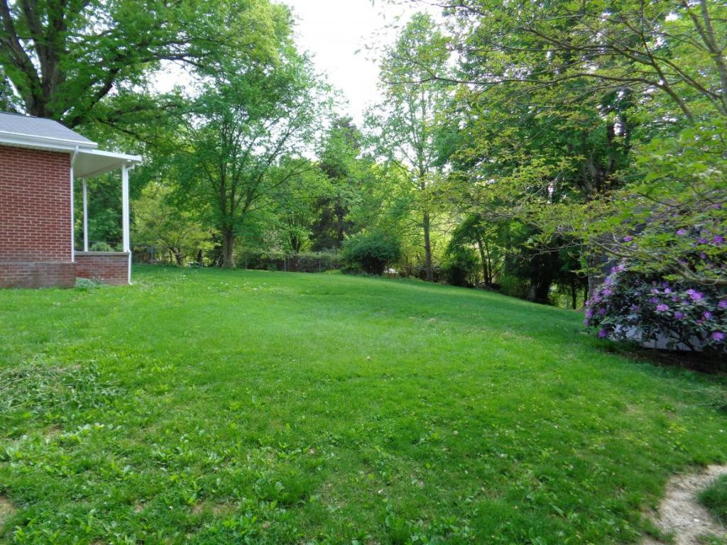 108 Cliffwood Road Bristol, TN 37620 - Photo 3 of 6 Photo 3