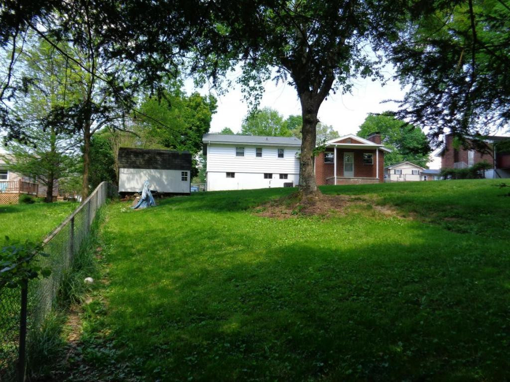 108 Cliffwood Road Bristol, TN 37620 - Photo 4 of 6 Photo 4