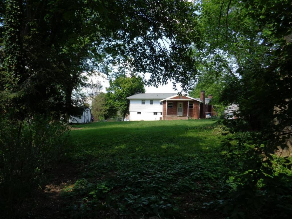108 Cliffwood Road Bristol, TN 37620 - Photo 5 of 6 Photo 5