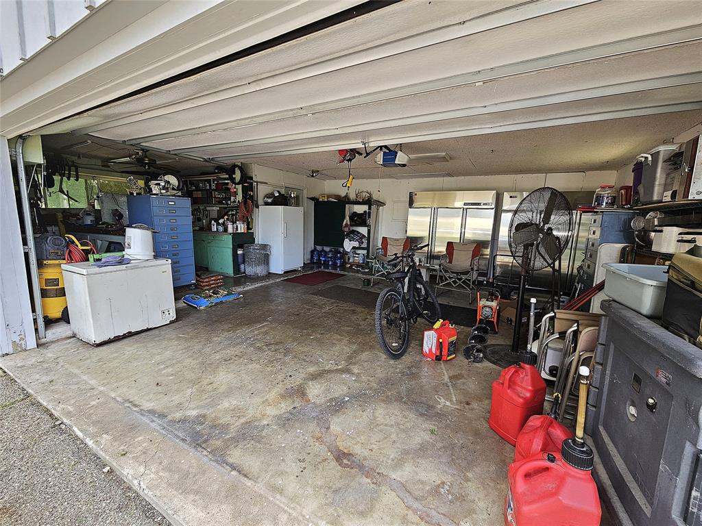 220 North Calhoun Street Groesbeck, TX 76642 - Photo 17 of 24 a view of gym