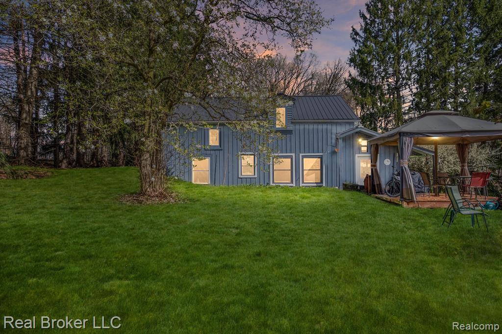 920 Munger Road Holly, MI 48442 - Photo 1 of 65