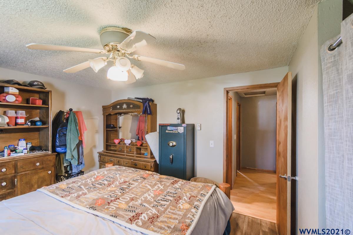 826 Manor Way Lebanon, OR 97355 - Photo 22 of 42 Gallery Image 22