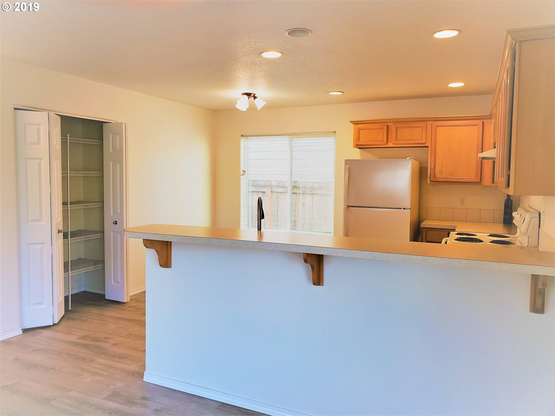 16518 Northeast 14th Avenue Ridgefield, WA 98642 - Photo 9 of 32 Kitchen/Nook