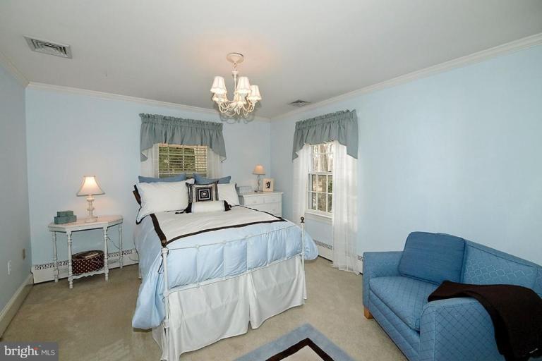 980 Saigon Road McLean, VA 22102 - Photo 11 of 16 Bedroom #3