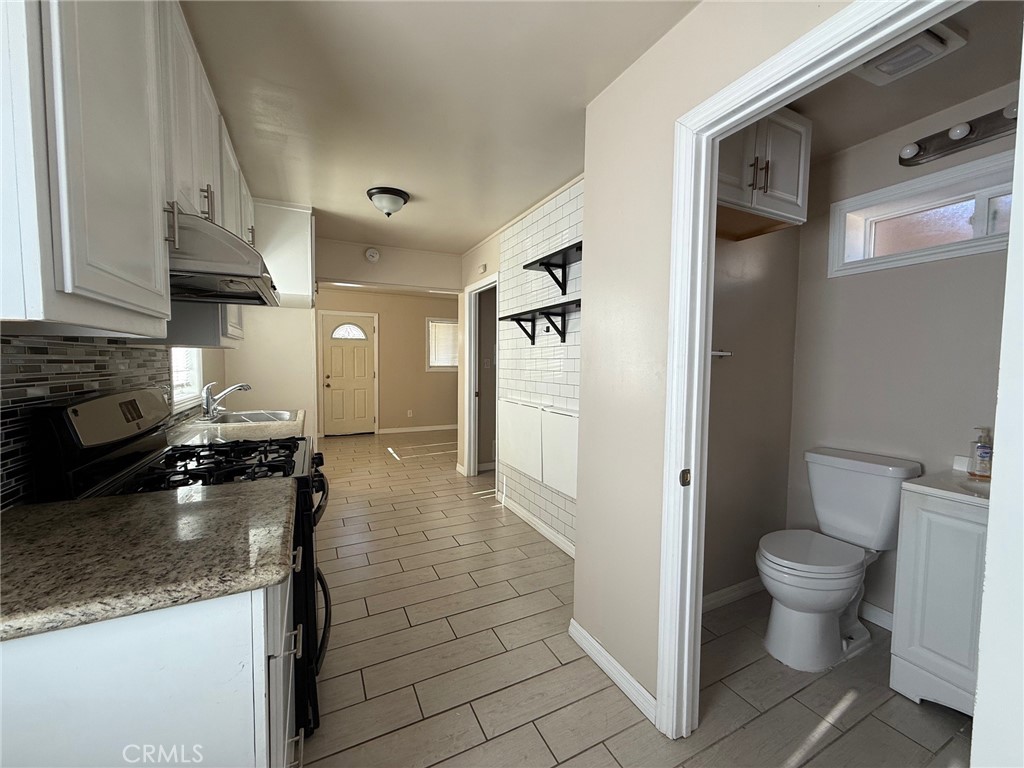 294 Linda Rosa Avenue Pasadena, CA 91107 - Photo 16 of 44