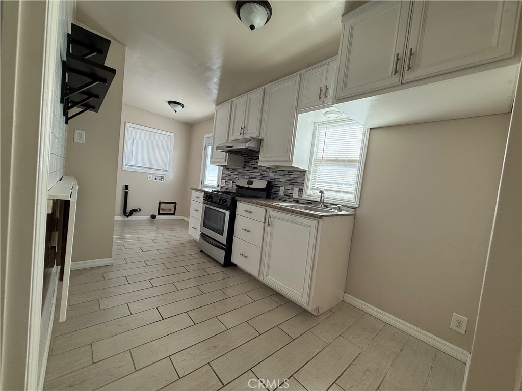 294 Linda Rosa Avenue Pasadena, CA 91107 - Photo 22 of 44