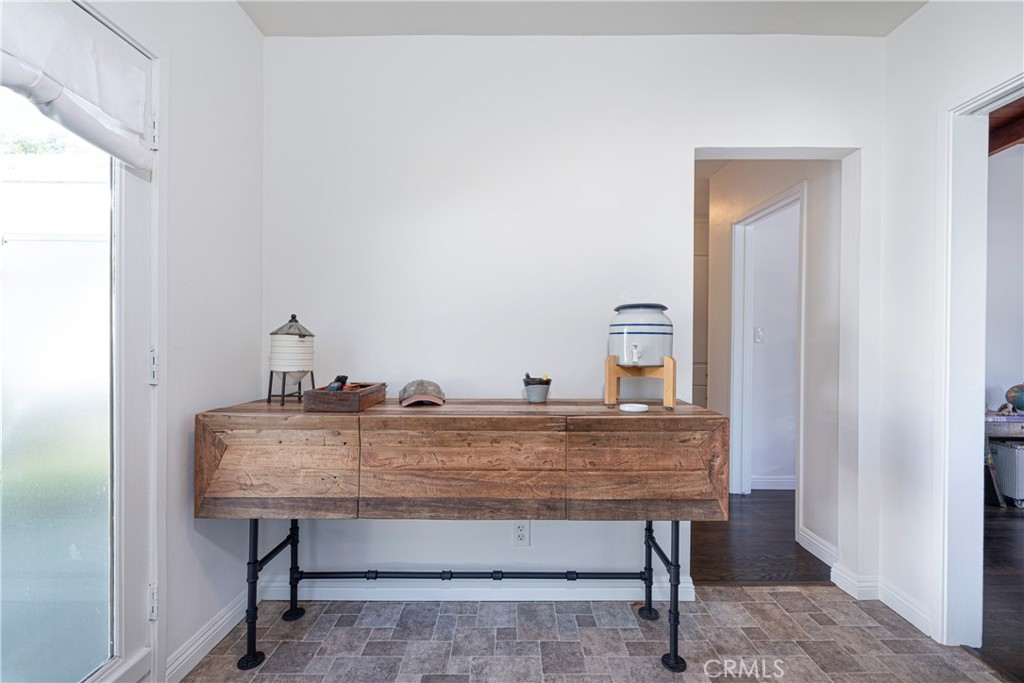 210 Vía Alameda Redondo Beach, CA 90277 - Photo 9 of 19 a view of a workspace room with furniture