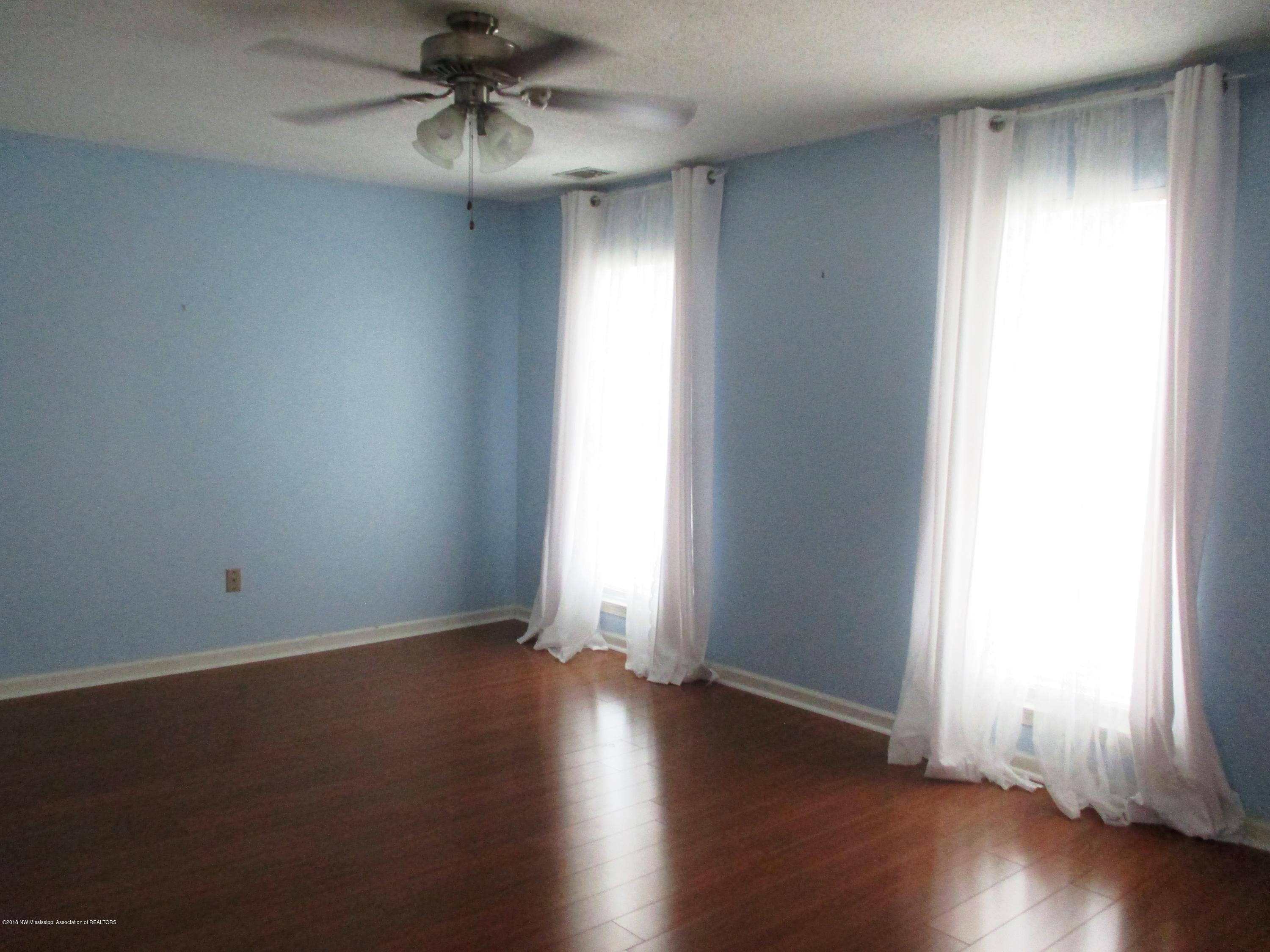 7331 Kingcrest Road Olive Branch, MS 38654 - Photo 12 of 25 Master Bedroom