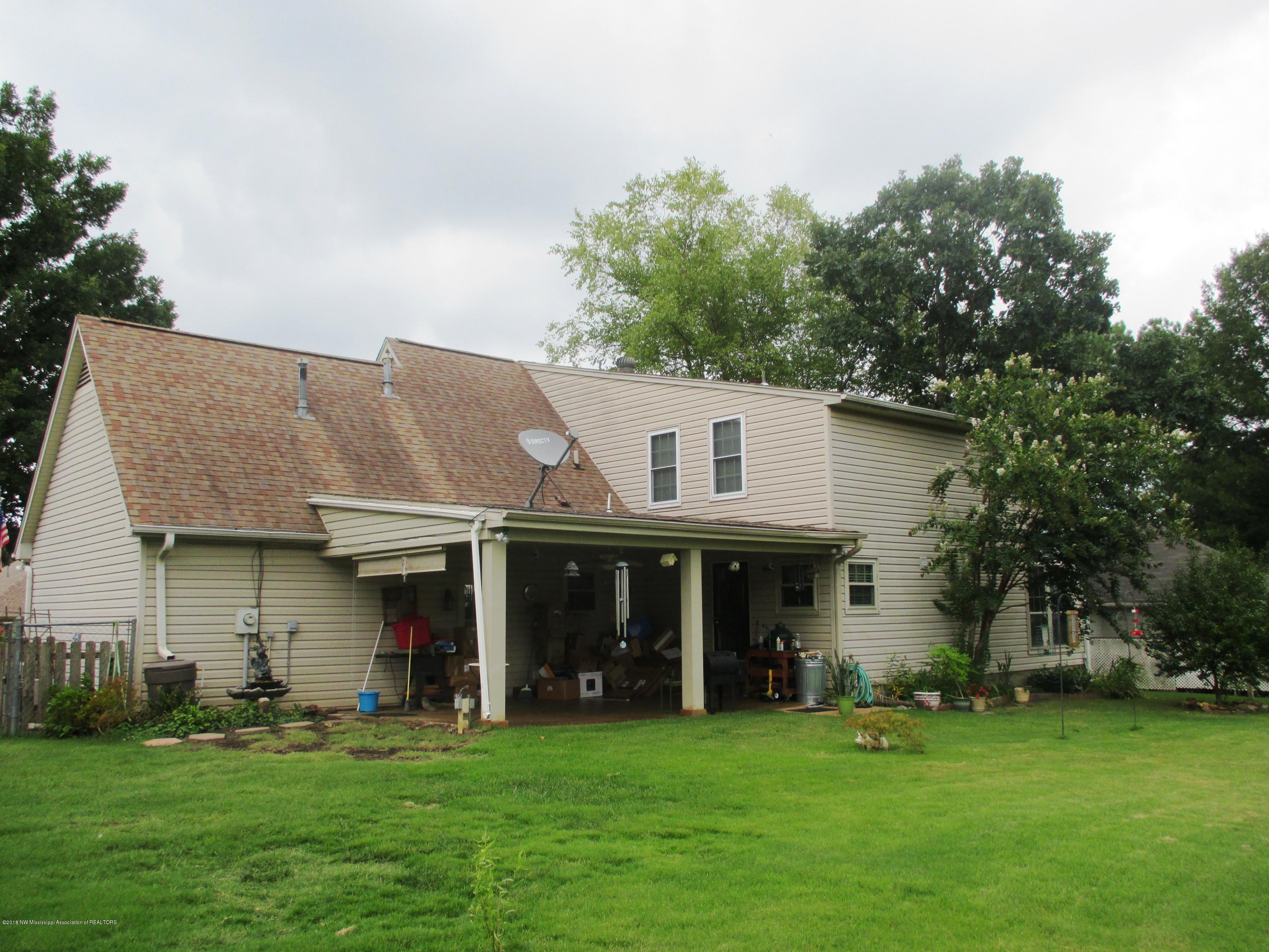 7331 Kingcrest Road Olive Branch, MS 38654 - Photo 21 of 25 Rear of Home