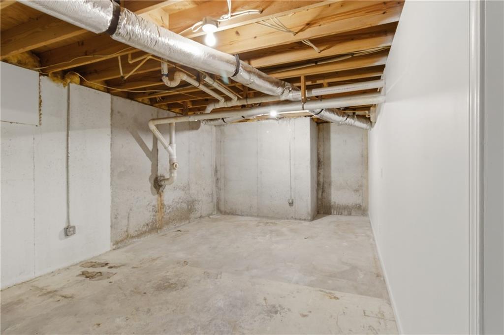 3760 Mountain Cove Road Snellville, GA 30039 - Photo 62 of 73 a view of utility room
