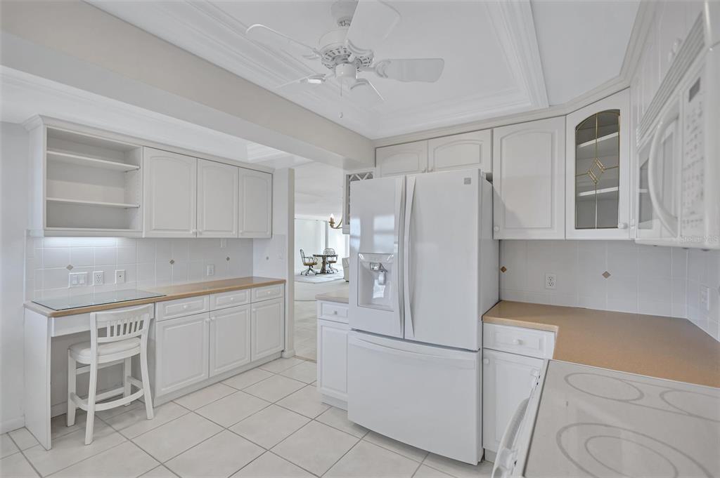 6140 Midnight Pass Road, Unit 904 Sarasota, FL 34242 - Photo 32 of 78