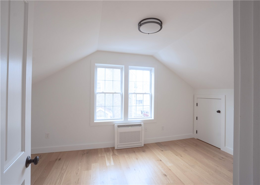 57 Callender Avenue Newport, RI 02840 - Photo 21 of 35