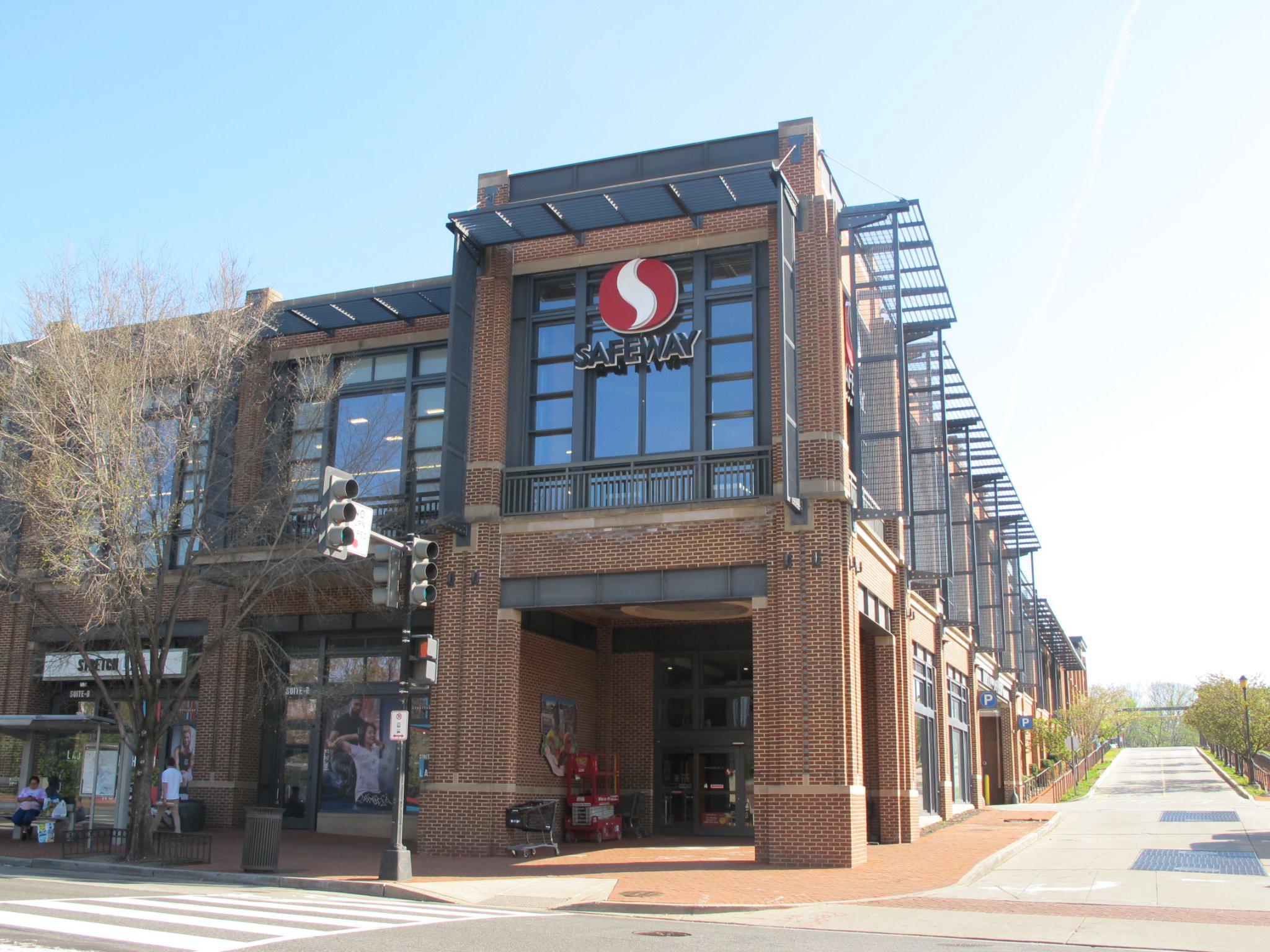 3835 Davis Place Northwest, Unit 2 Washington, DC 20007 - Photo 27 of 29 Social Safeway (0.8 mile)