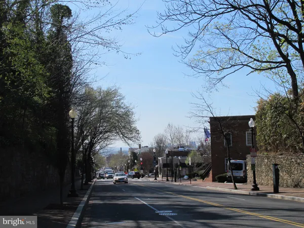 $265,000 | 3835 Davis Place Northwest, Unit 2, Washington, DC 20007