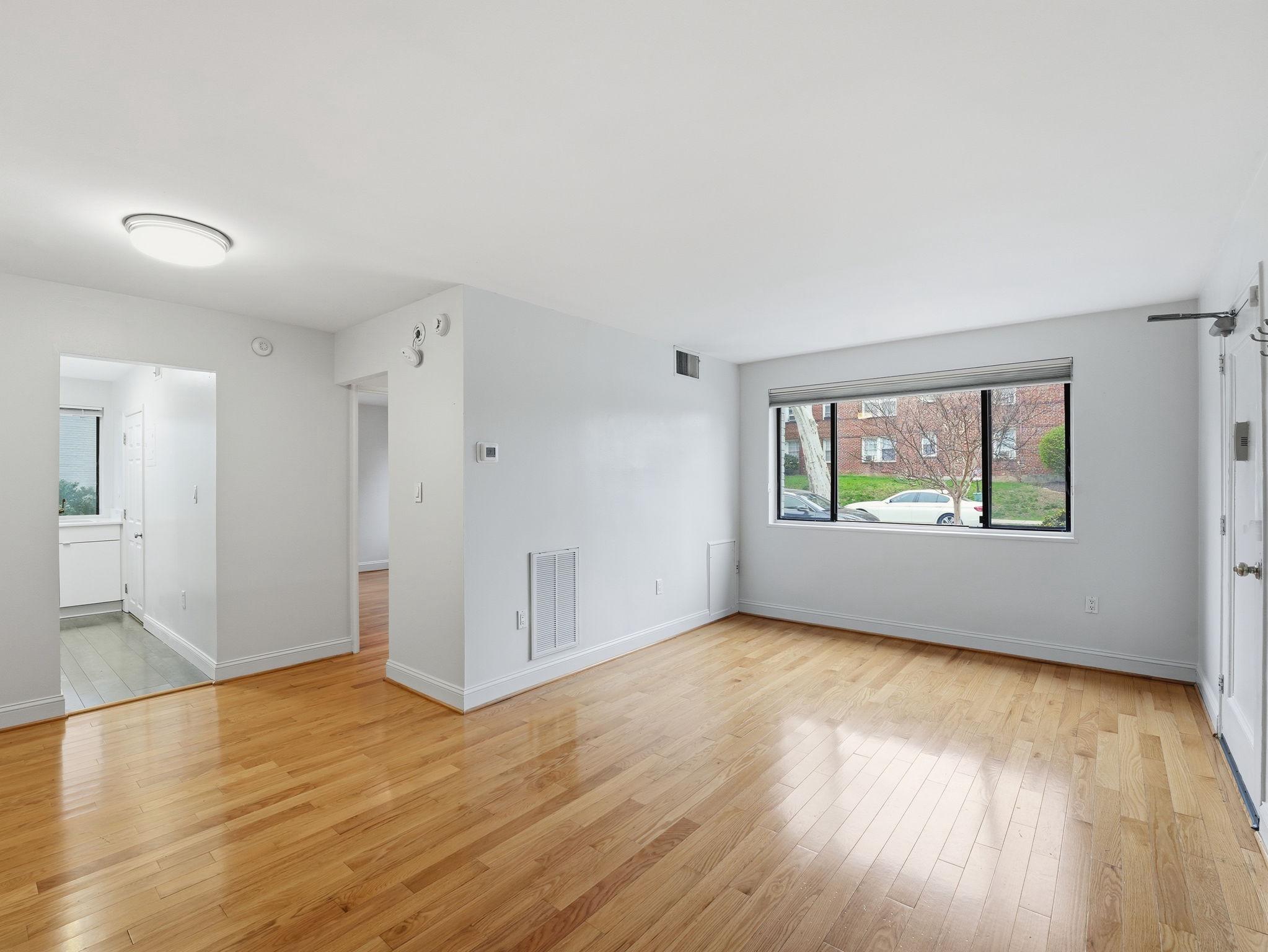 3835 Davis Place Northwest, Unit 2 Washington, DC 20007 - Photo 4 of 29 Open & flexible living space.