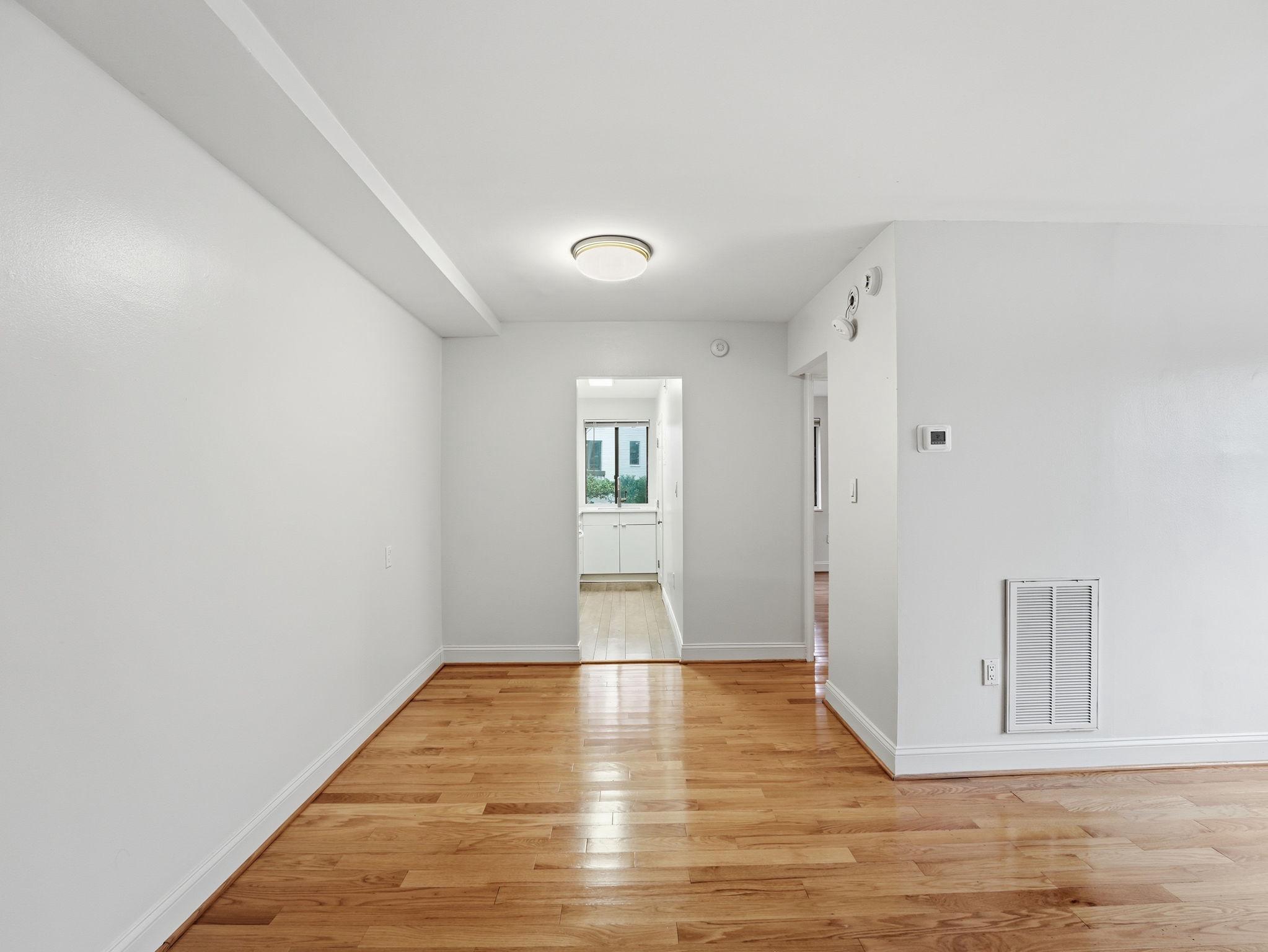 3835 Davis Place Northwest, Unit 2 Washington, DC 20007 - Photo 9 of 29 8'1" x 5'6"