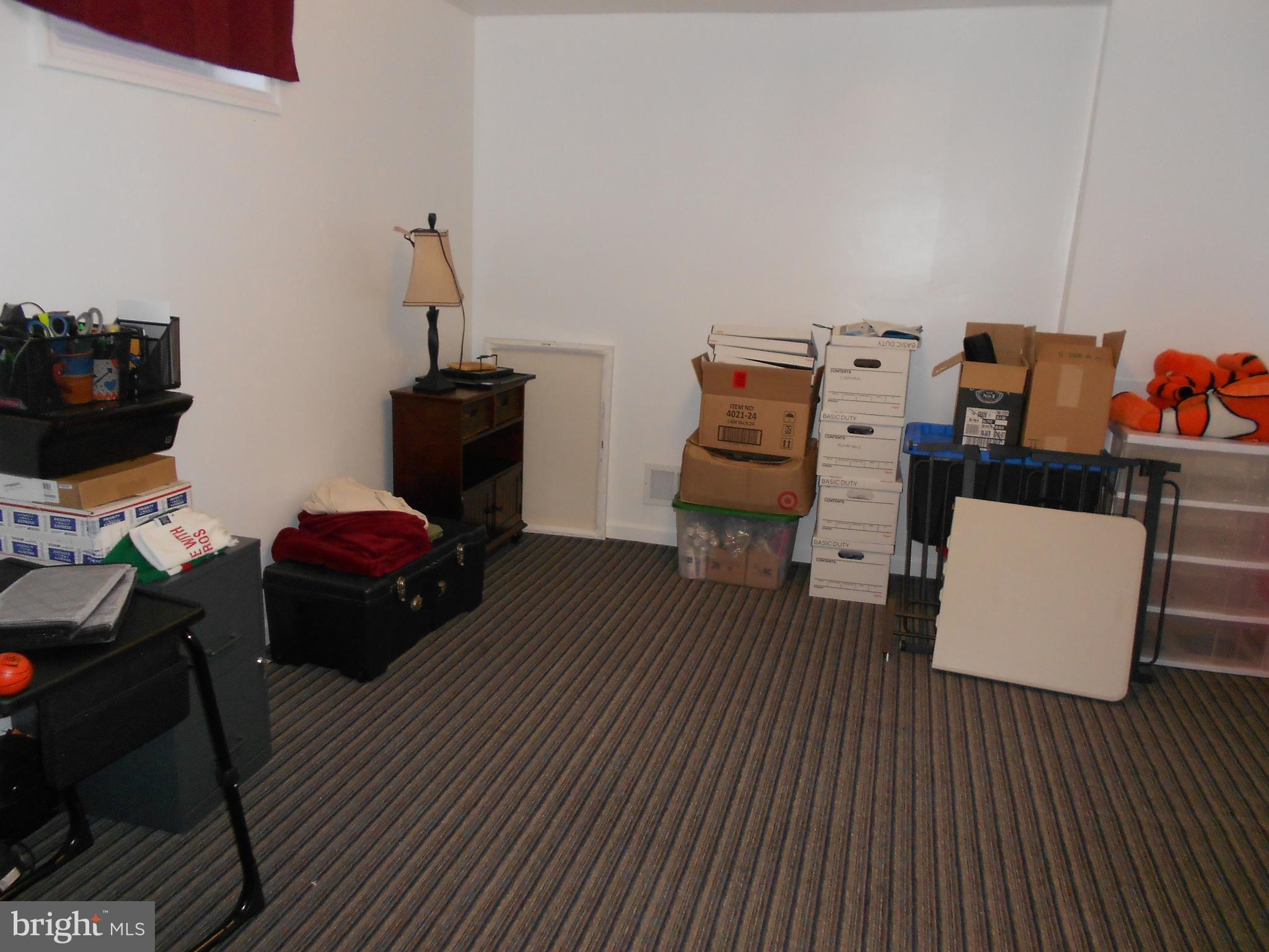 3453 Santee Road Bethlehem, PA 18017 - Photo 14 of 25 Bedroom 3 or office