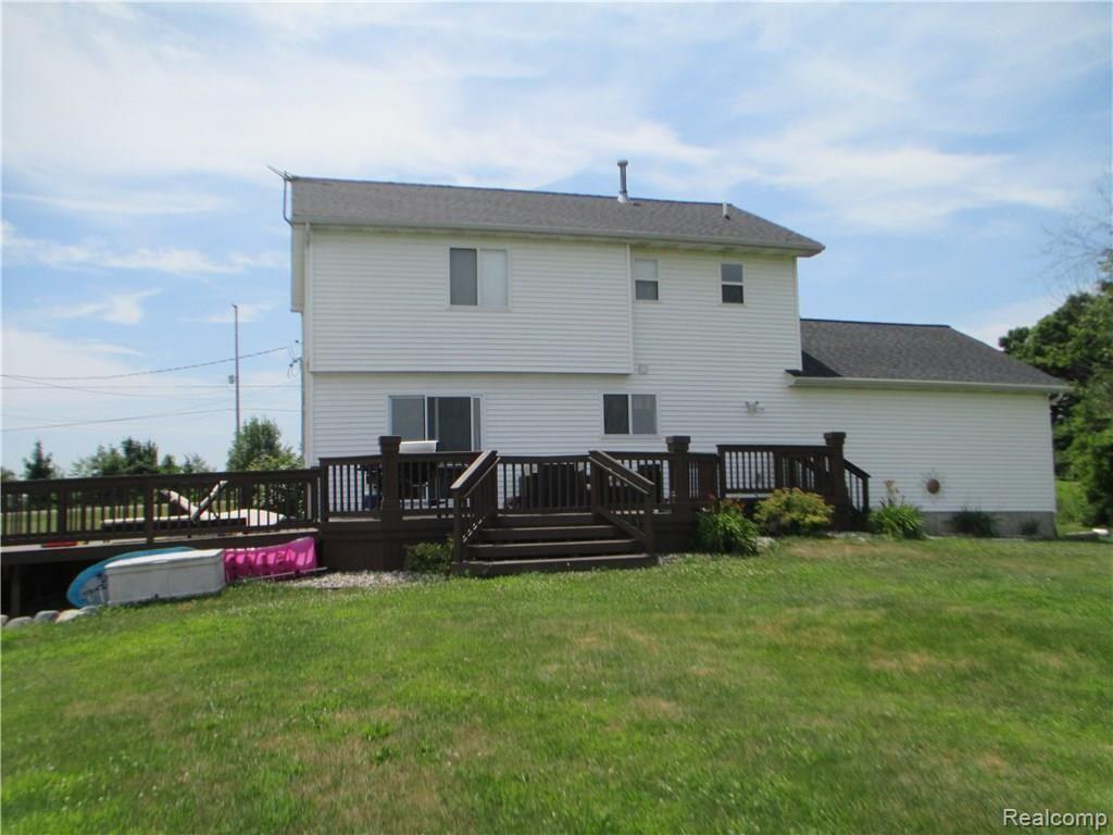 4488 Baldwin Road Grand Blanc, MI 48439 - Photo 3 of 28 005.JPG