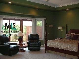 3143 Country Rochester, MI 48306 - Photo 6 of 9 843103-5.JPG