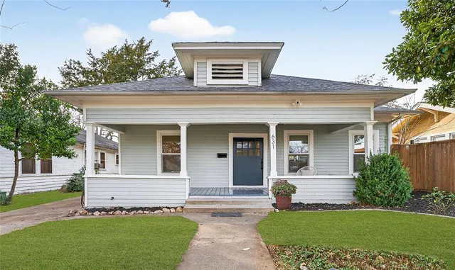 $675,000 | 631 North Winnetka Avenue, Dallas, TX 75208