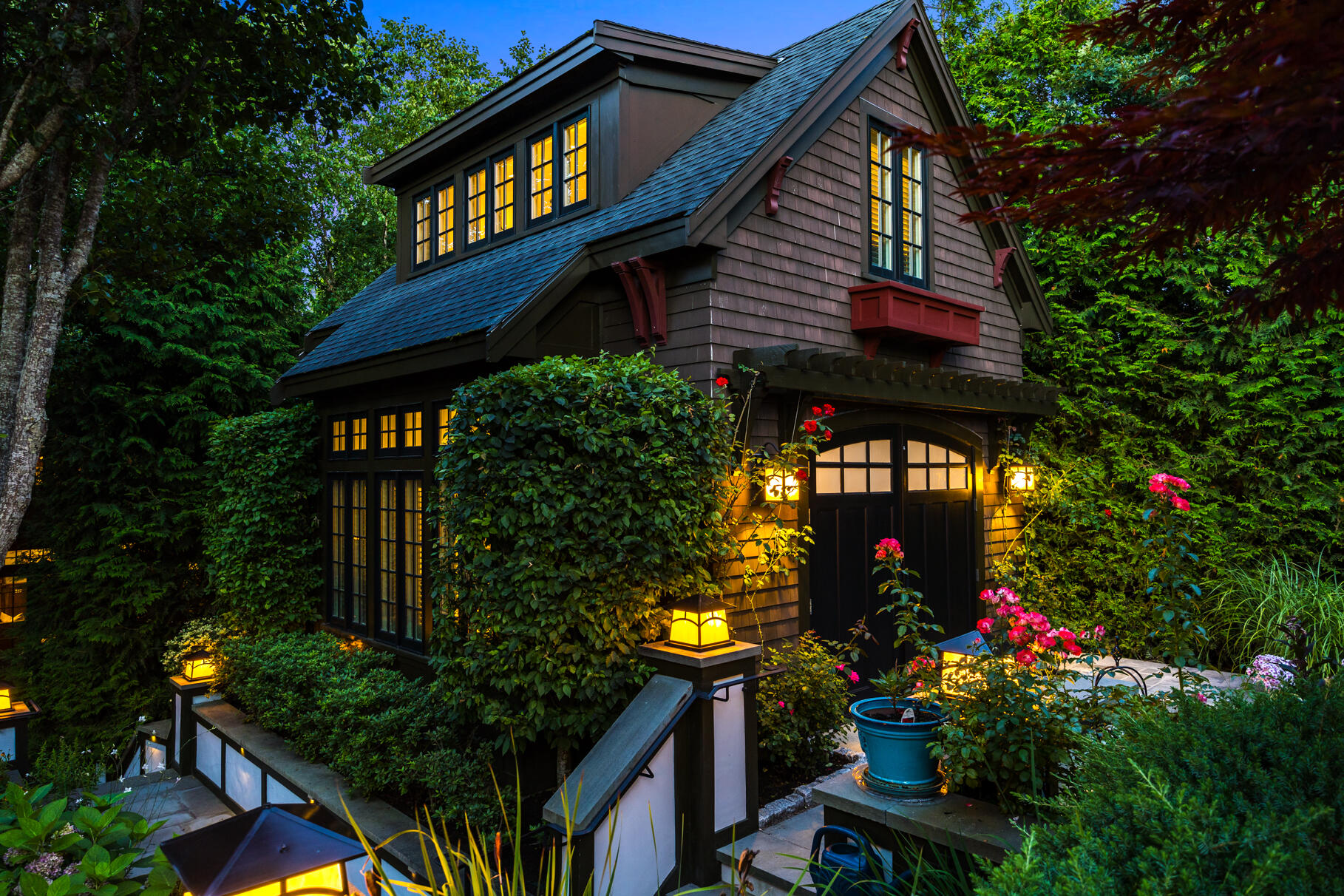 12 Somerset Road Provincetown, MA 02657 - Photo 29 of 38 .