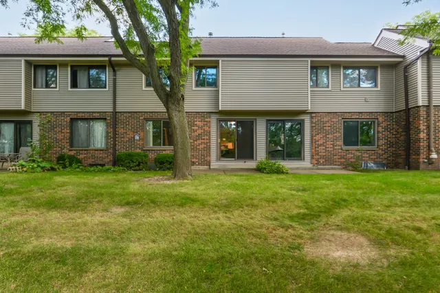 $205,000 | 4844 South 19th Street, Milwaukee, WI 53221