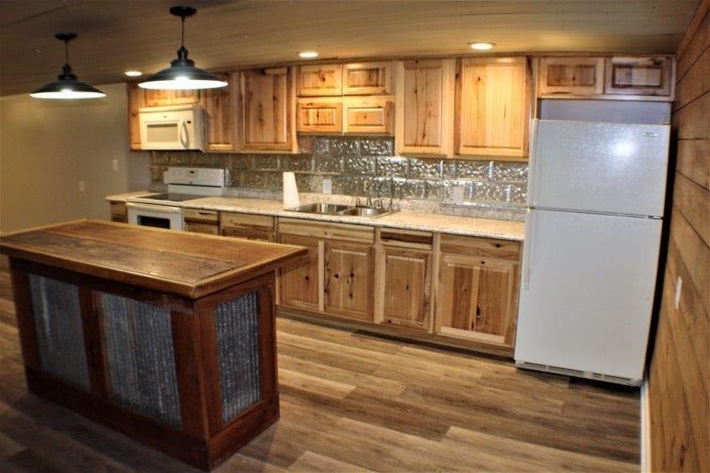 4820 Sand Lick Road Tompkinsville, KY 42167 - Photo 9 of 21 Gallery Image 9