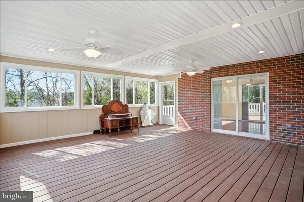 $399,999 | 1116 Summit Avenue, Front Royal, VA 22630