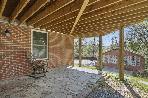 $399,999 | 1116 Summit Avenue, Front Royal, VA 22630