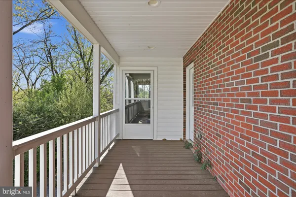 $399,999 | 1116 Summit Avenue, Front Royal, VA 22630