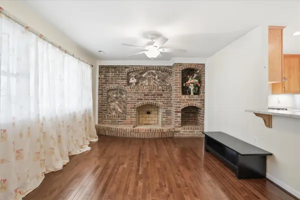 $399,999 | 1116 Summit Avenue, Front Royal, VA 22630