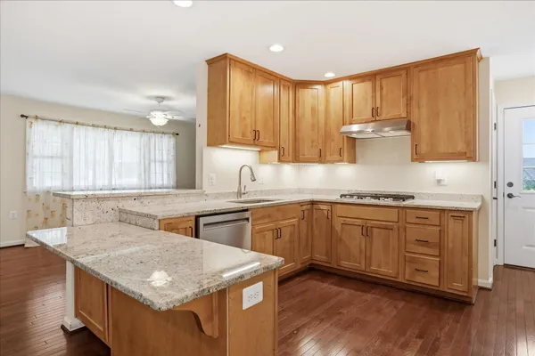 $399,999 | 1116 Summit Avenue, Front Royal, VA 22630