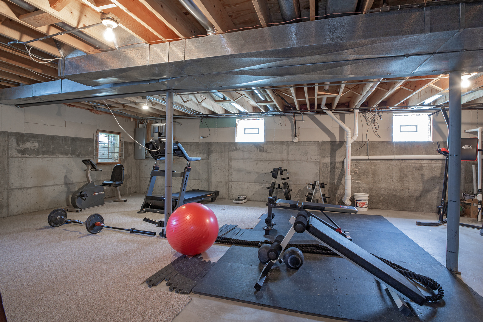 809 Tide Court Wheeling, IL 60090 - Photo 18 of 21 a room with gym equipment
