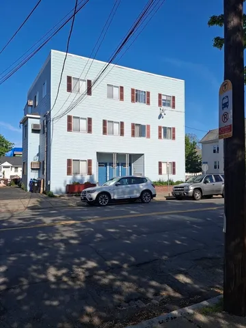 $499,900 | 217-221 Highland Avenue, Unit 1ST LEVEL, Malden, MA 02148