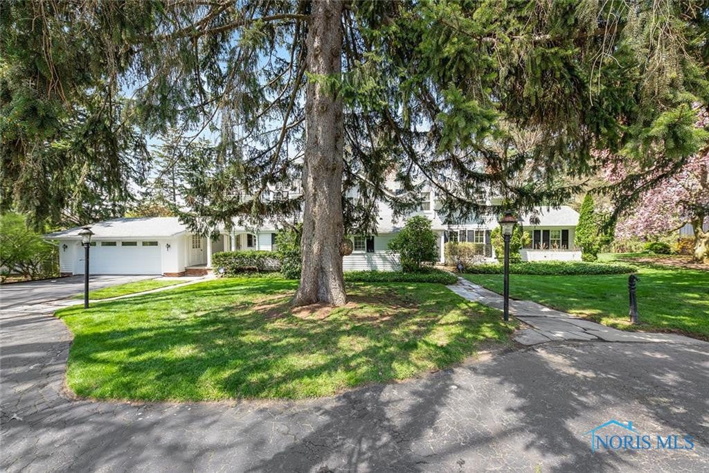 4631 Farmington Road Toledo, OH 43623 - Photo 3 of 50 Gallery Image 3