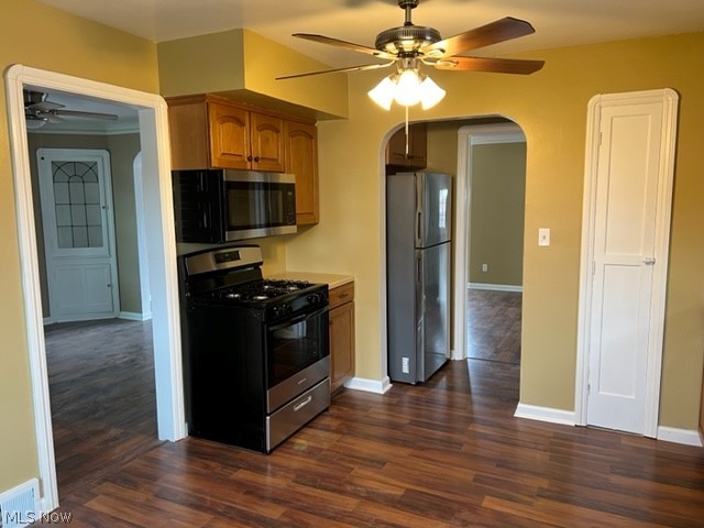 7417 Spring Garden Road Cleveland, OH 44129 - Photo 7 of 30