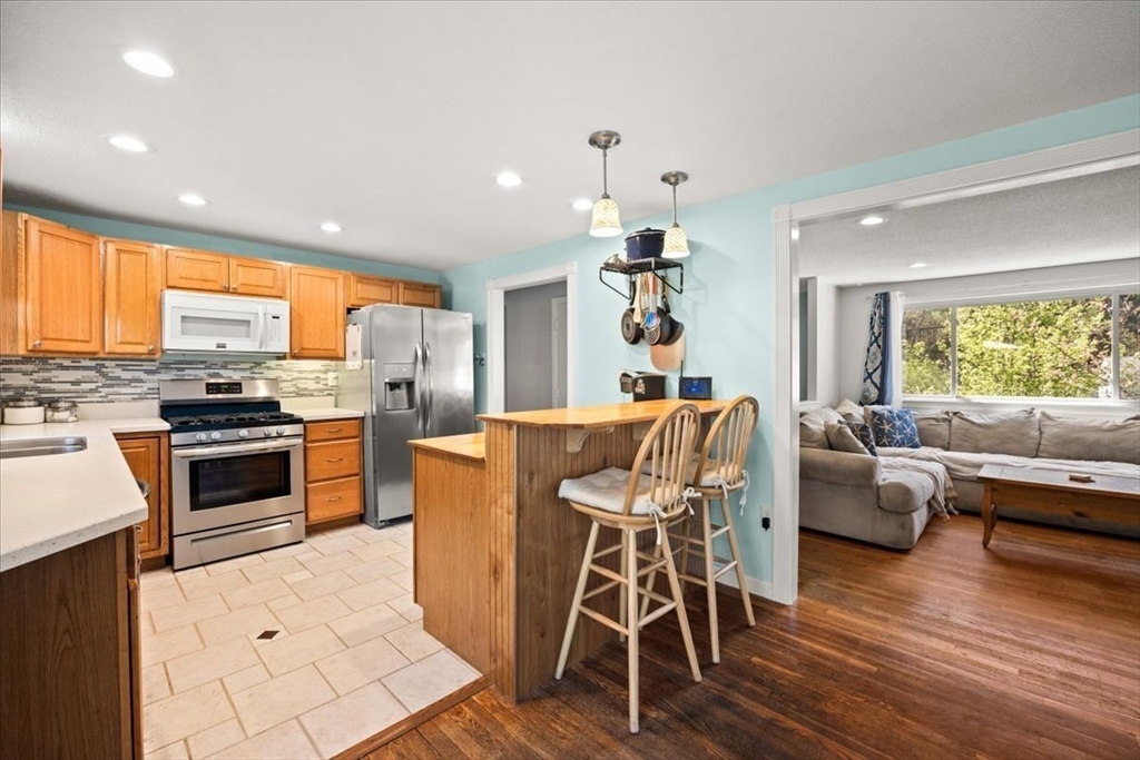 67 Fosdick Road Carver, MA 02330 - Photo 11 of 28 Gallery Image 11