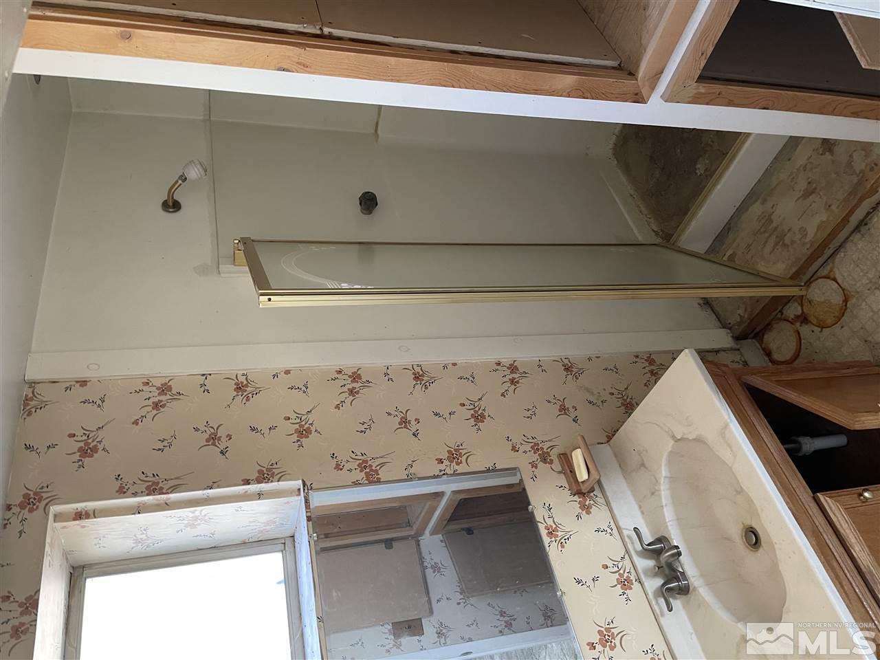 5060 Emery Drive Reno, NV 89506 - Photo 4 of 11 Photo 4