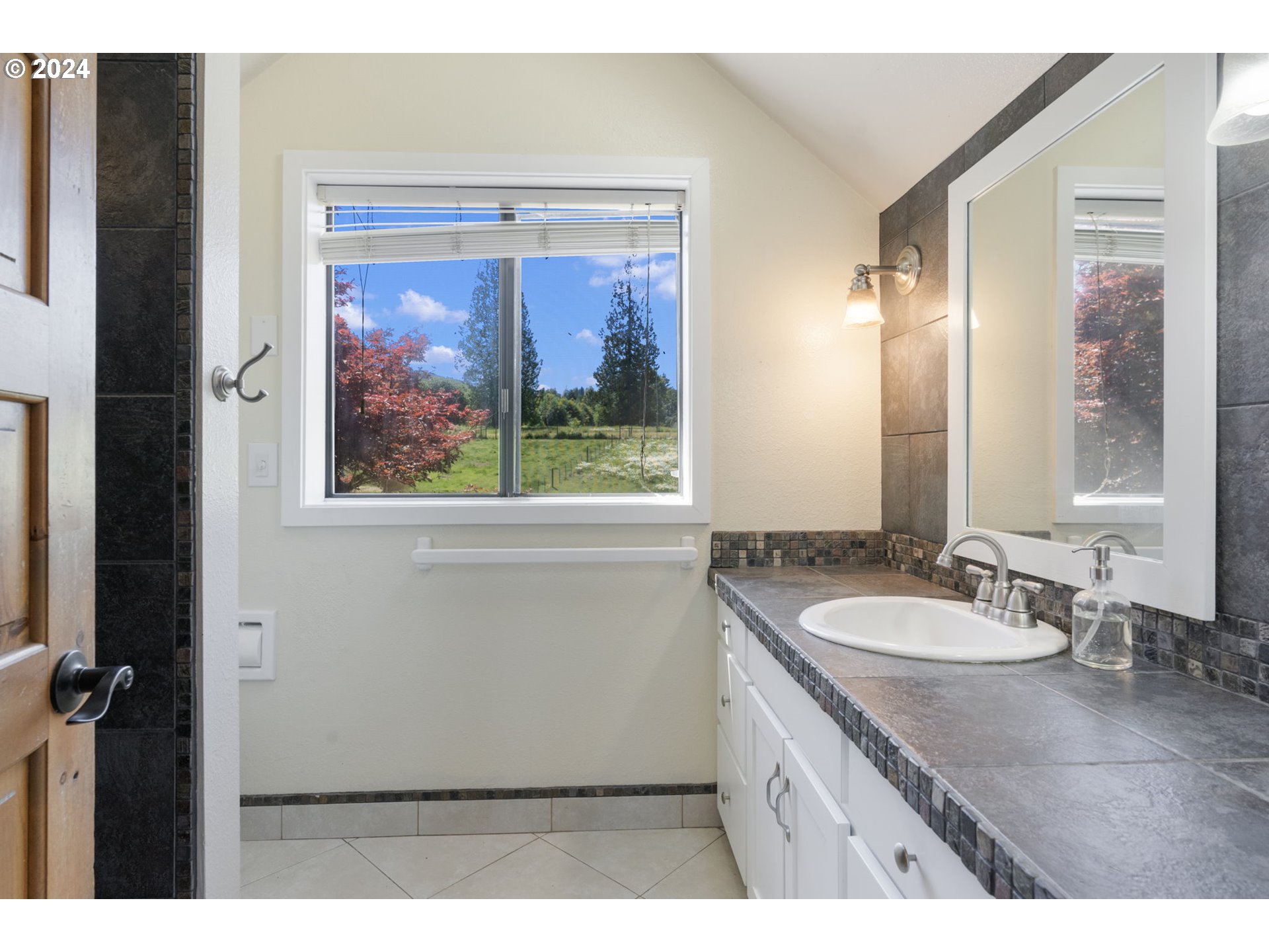 23816 Northeast W H Garner Road Yacolt, WA 98675 - Photo 23 of 29 Gallery Image 23