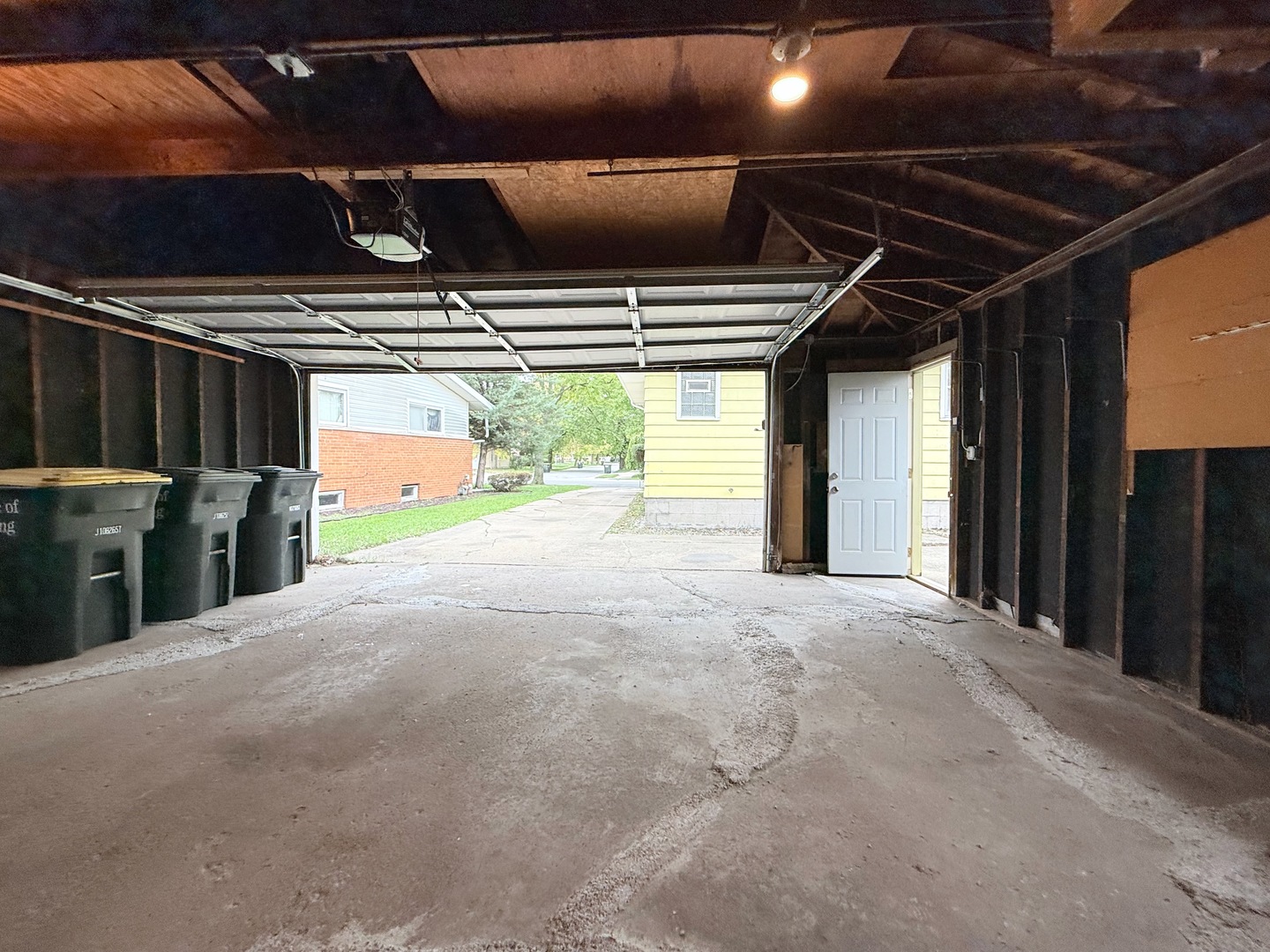 17511 Maple Avenue Lansing, IL 60438 - Photo 24 of 24 a view of large room with wooden walls