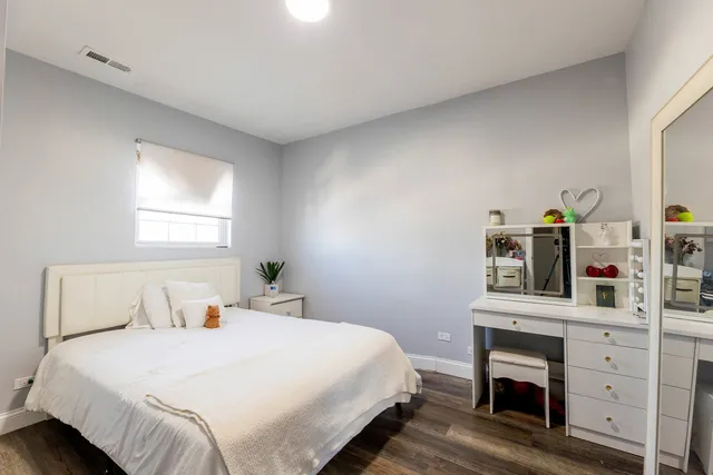 $579,900 | 7508 West 59th Street, Summit Argo, IL 60501