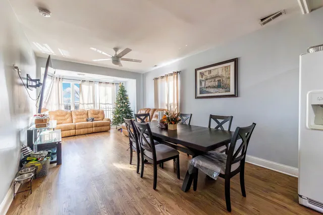 $579,900 | 7508 West 59th Street, Summit Argo, IL 60501