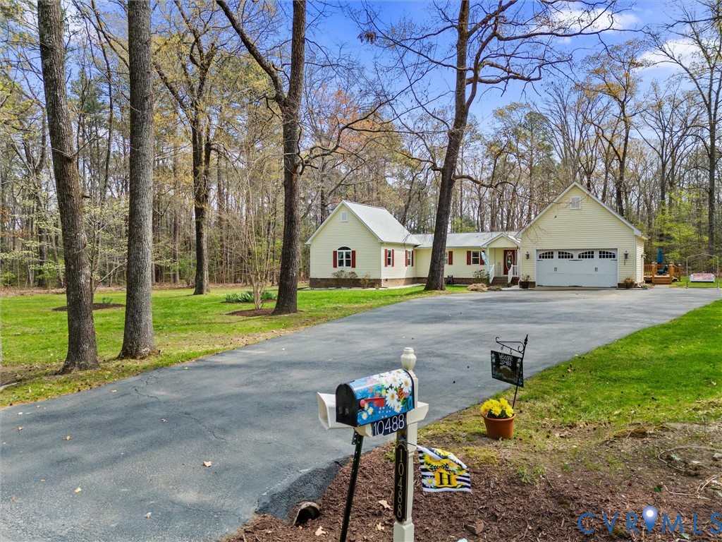 10488 Old Telegraph Road Ashland, VA 23005 - Photo 9 of 69 a view of yard with tree s