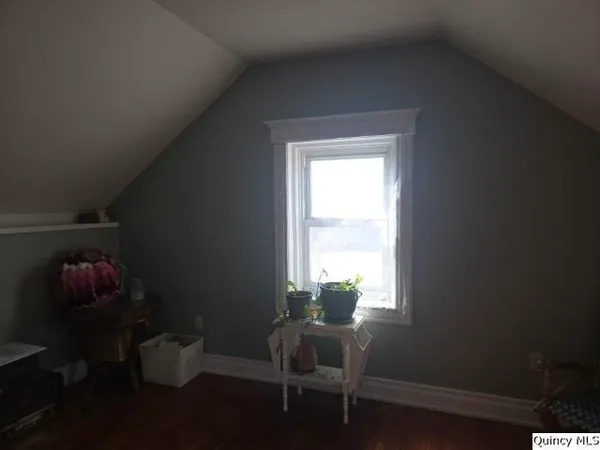 $239,500 | 1560 Main Street, Warsaw, IL 62379