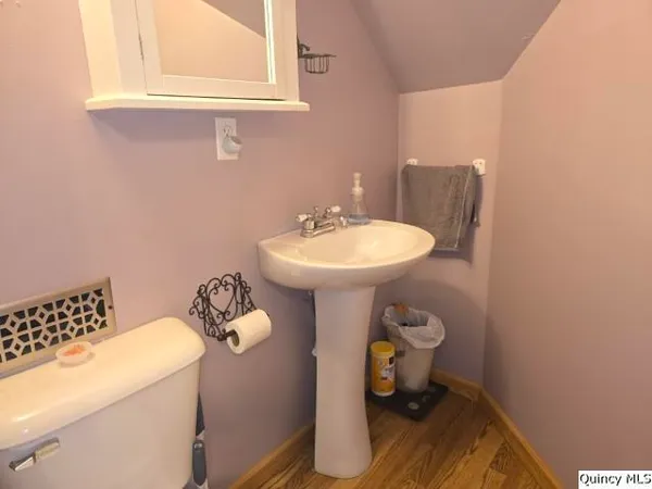 $239,500 | 1560 Main Street, Warsaw, IL 62379