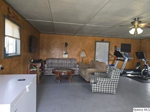 $239,500 | 1560 Main Street, Warsaw, IL 62379