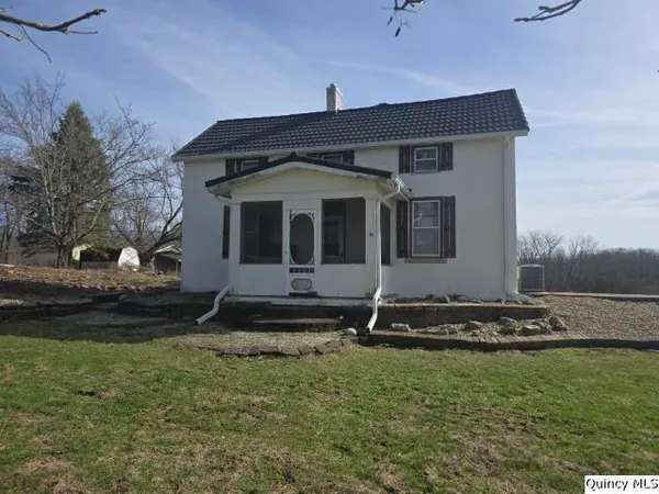 $239,500 | 1560 Main Street, Warsaw, IL 62379