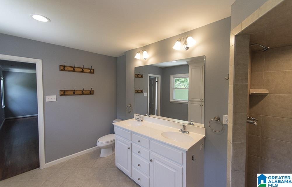 3200 North Woodridge Road Birmingham, AL 35223 - Photo 14 of 34