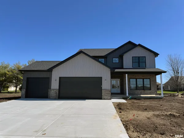 $549,900 | 412 Manor Hill Drive, Chatham, IL 62629